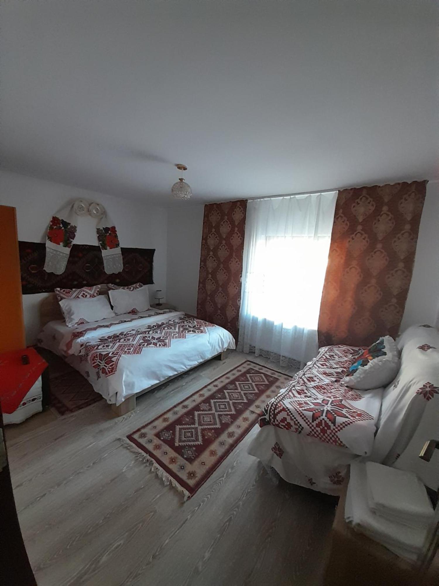 Casa De La Ferma Mariuca Villa Berbesti Phòng bức ảnh