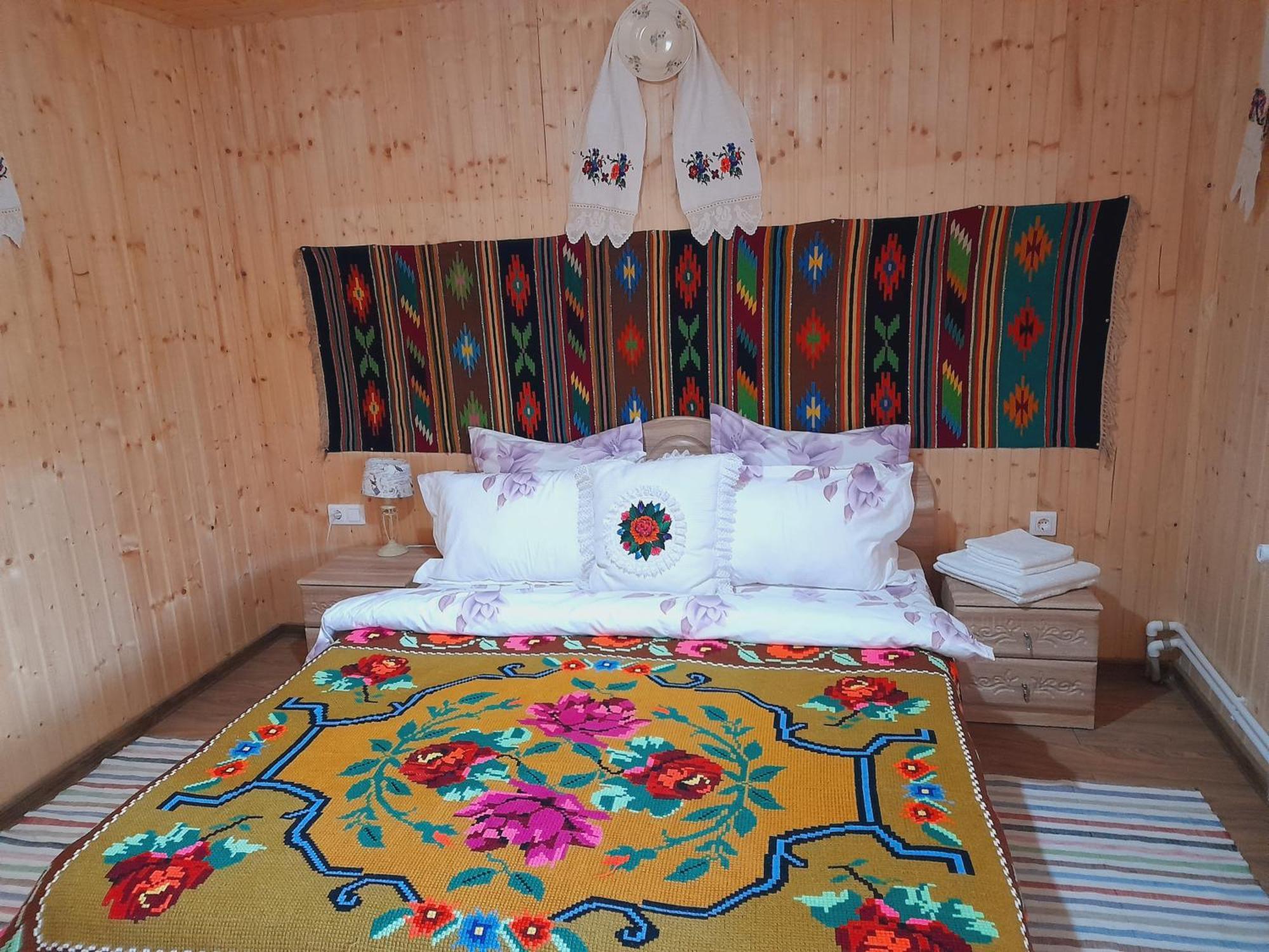 Casa De La Ferma Mariuca Villa Berbesti Phòng bức ảnh
